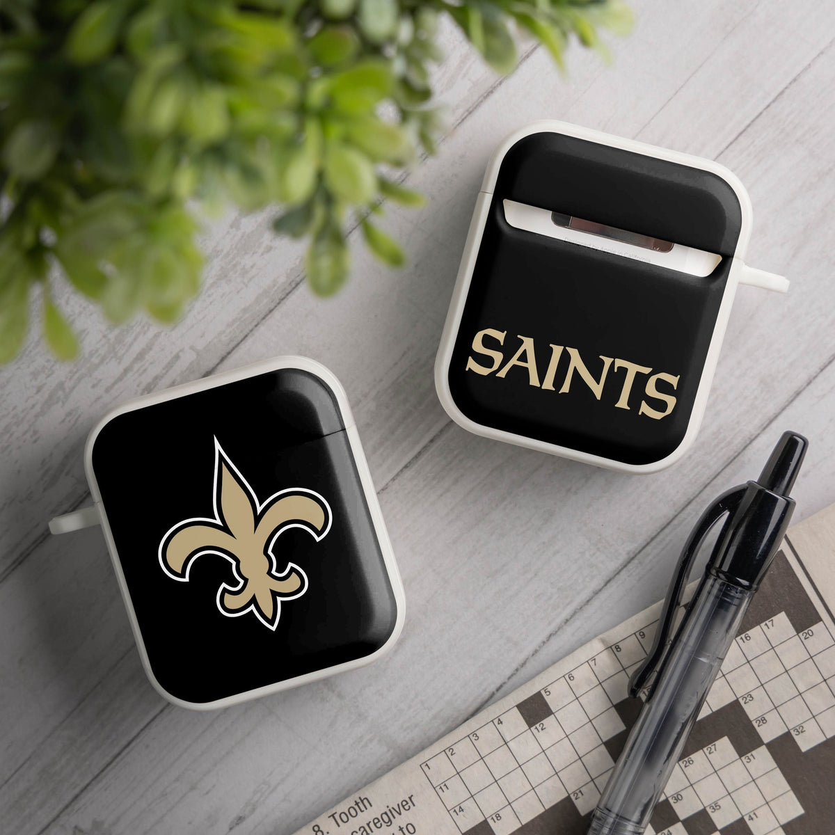 New Orleans Saints HDX Custom Name Case Cover for Apple AirPods Gen 1 &amp; 2