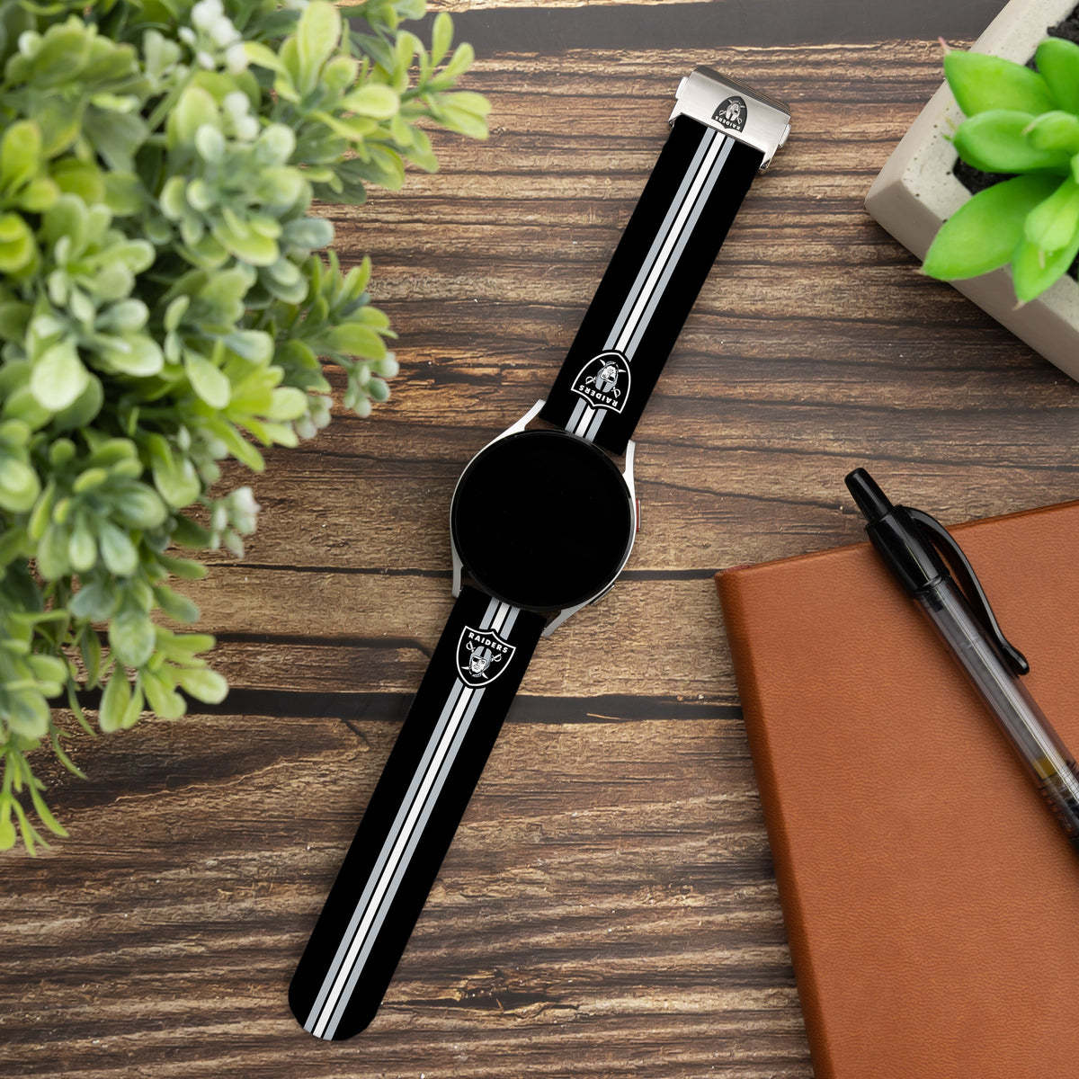 Game Time Las Vegas Raiders Signature Series Quick Change Watch Band With Engraved Buckle