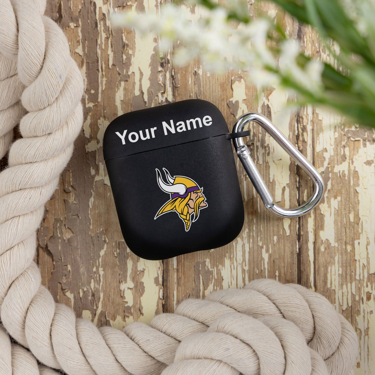 Minnesota Vikings Custom Name HD Apple AirPods Gen 1 &amp; 2 Case Cover (Black)