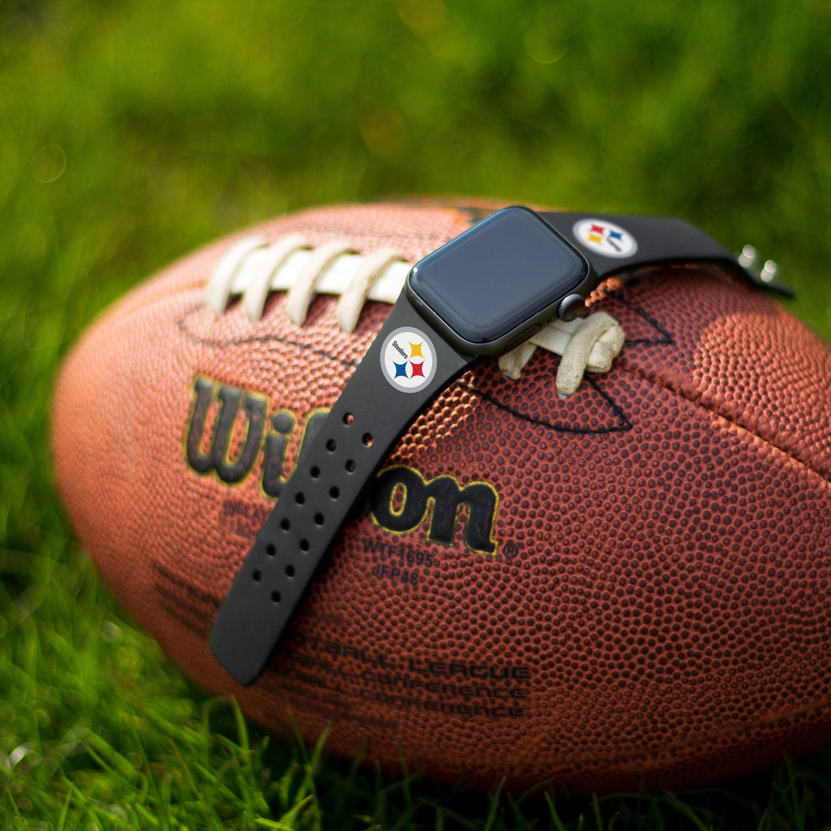 Pittsburgh Steelers Silicone Apple Watch Band - Game Time