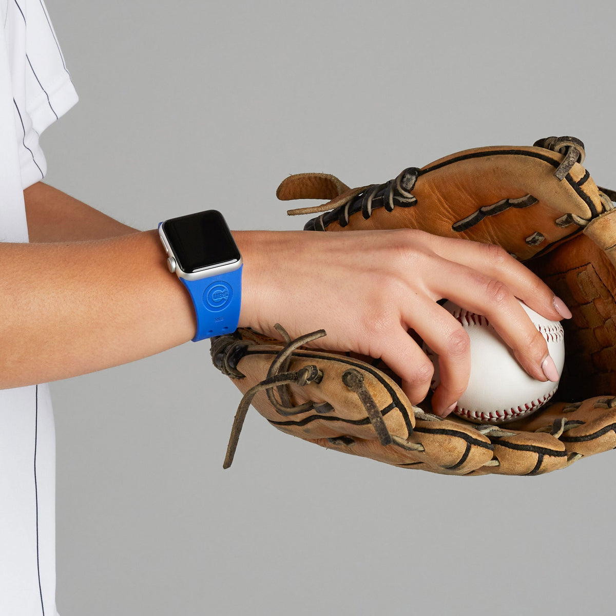 Game Time Chicago Cubs Engraved Apple Combo Package