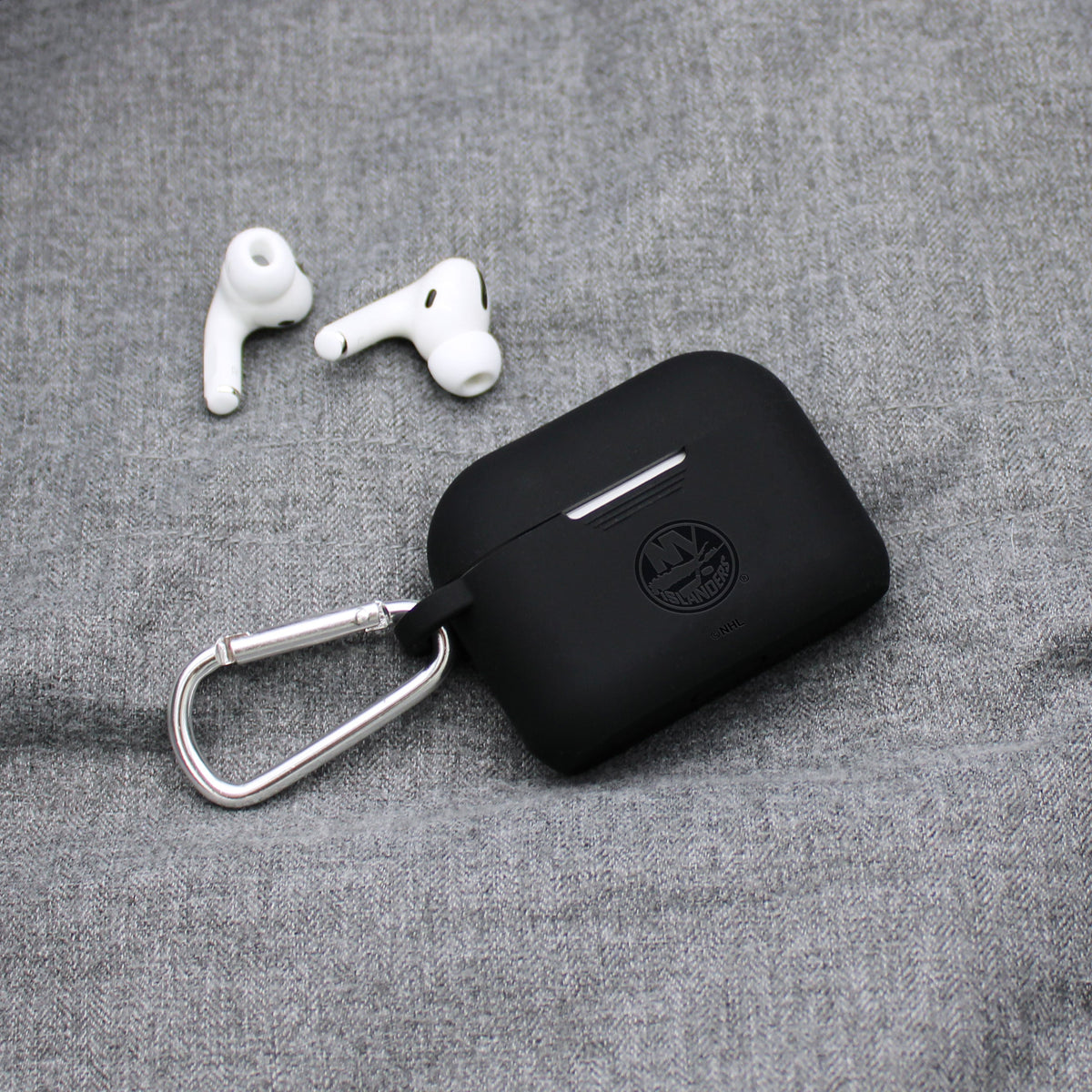 Game Time New York Islanders Engraved Silicone AirPods Pro Case Cover