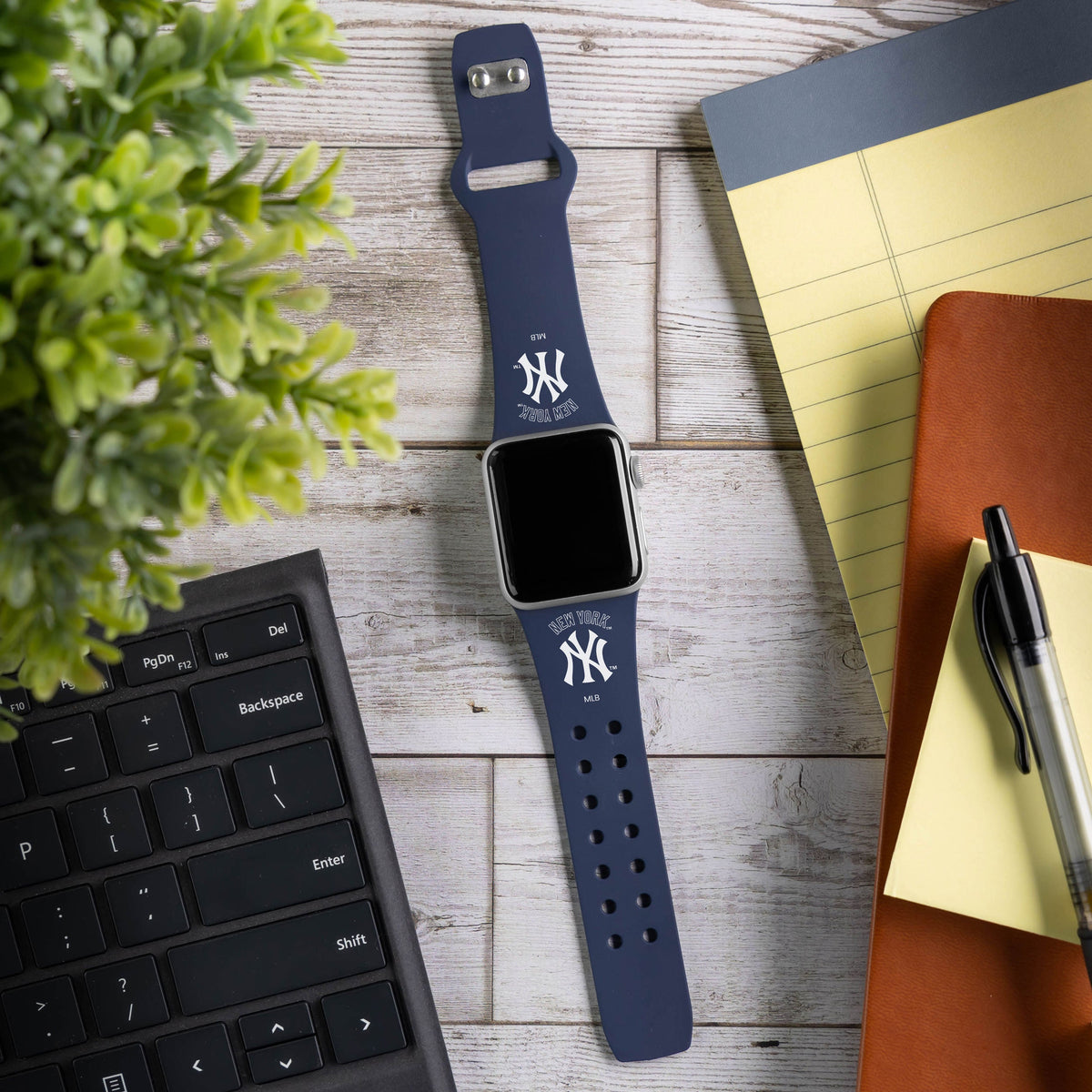 New York Yankees HD Elite Edition Apple Watch Band