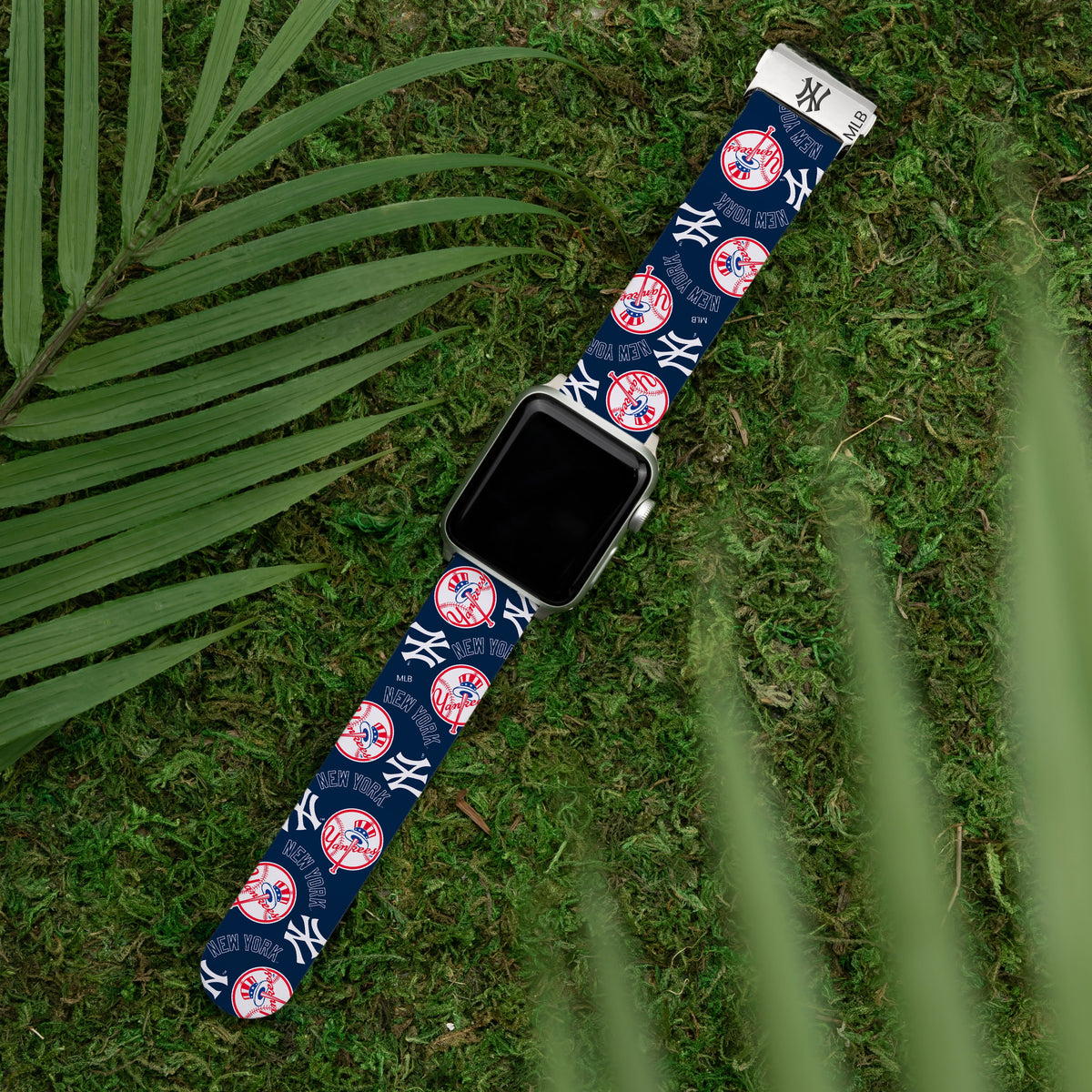 Game Time New York Yankees Signature Series Apple Watch Band With Engraved Buckle