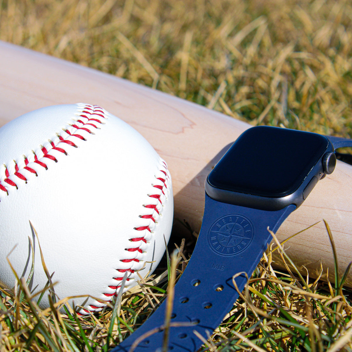 Game Time Seattle Mariners Engraved Apple Gen 3 Combo Package